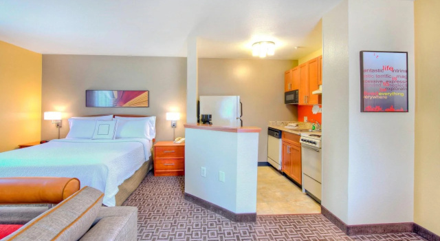 TownePlace Suites by Marriott Raleigh Cary-Weston Parkway, Забронировать Отель Отели Кэри 3 звезды, 3*