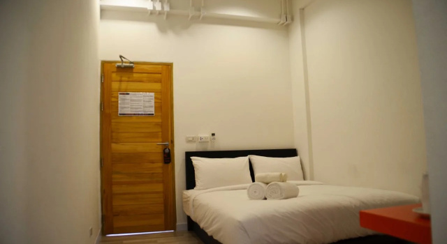 Mad Monkey Chiang Mai - Hostel, Забронировать Хостел Отели провинции Чианг Мая с парковкой, Парковка