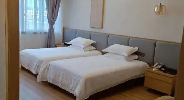 Wenling king heen holiday inn, Buchen Sie Hotel Taizhou Zhejiang