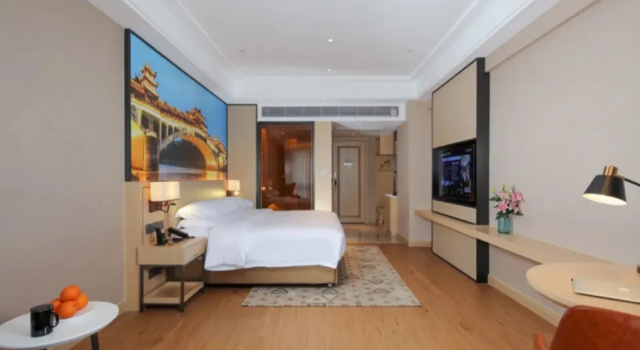 Vienna International Hotel (Chengdu Longquan Automobile City Aviation Academy Branch)