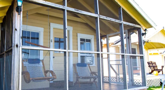Коттедж c 1 комнатой Half Moon Motel & Cottages
