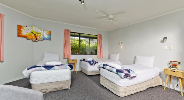 Трёхместная студия Oakwood Manor Motor Lodge