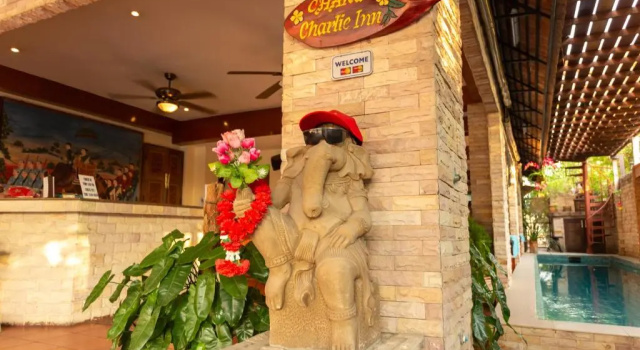 Chang Charlie Inn, Boutique, Забронировать Отель Отели Чонбури с бассейном, Бассейн