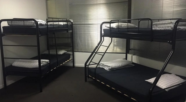 Down Under Hostels - Surfers Paradise