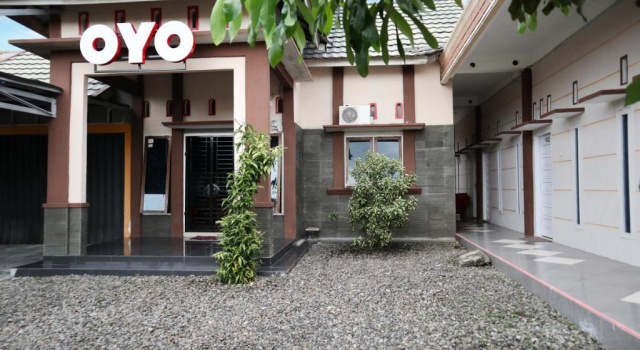 OYO 2202 Delima Guest House Syariah