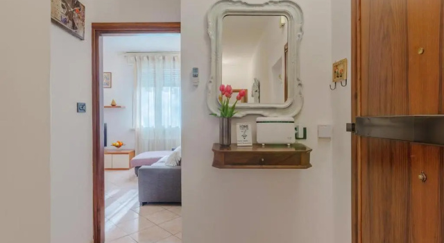 Ferrara Quiet and Roomy Apartment with Balcony