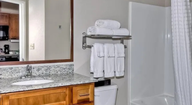 Люкс c 1 комнатой Candlewood Suites Burlington by IHG