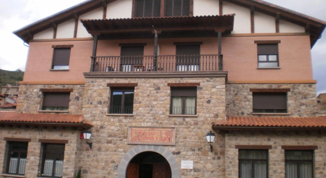 Hotel Rural Camero Viejo, Reservar Hotel Laguna de Cameros La Rioja