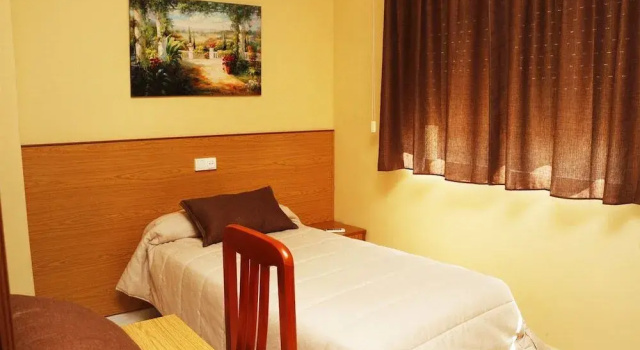 Hostal Restaurante Labrat