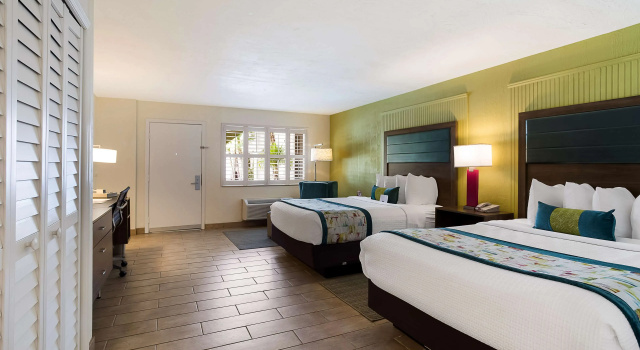 Четырёхместный номер Standard Best Western Plus Hibiscus Mtl