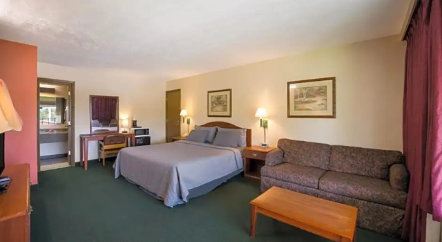 Двухместный полулюкс Travelodge by Wyndham Oakley