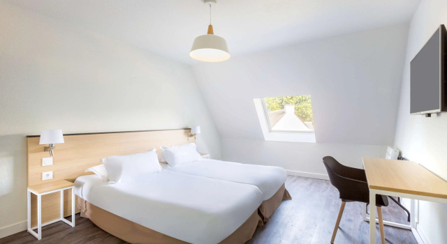 Hôtel Des Alleux, Rezervasyon Otel Dinan 