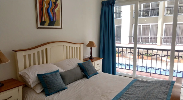 Bellagio Rezidencia 1 BHK Service Apartments, Book Lejlighed Goa hoteller med pool, Swimmingpool