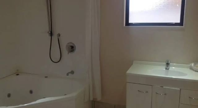 Студия Central Park Motor Inn