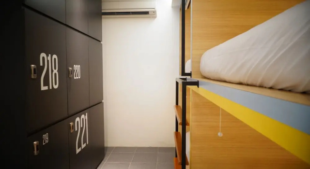 Капсула Borough Capsule Hostel Bali