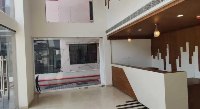 The Trios Hotel, Забронировать Отель Отели Коччи с парковкой, Парковка