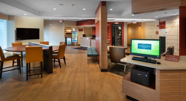 TownePlace Suites by Marriott Milwaukee Oak Creek, Забронировать Отель Ок-Крик Висконсин