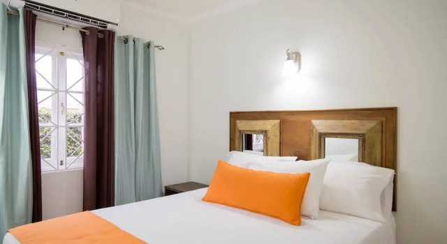 Семейная вилла с 2 комнатами Centrally Located Guest Apartments II