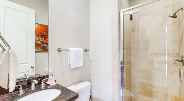 Апартаменты Gated and Private Dtwn Houston Home 8 Mi to NRG