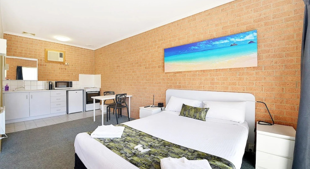 Двухместный номер Standard Cranbourne Motor Inn
