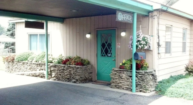 Aspen Motor Inn, Rezervovat Hotel East Tawas Michigan