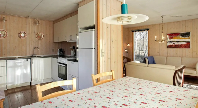 Charming Holiday Home in Laeso Denmark With Terrace, Забронировать Дом для отпуска Коттеджи острова Лесё, Коттедж