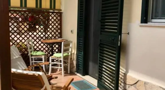 Апартаменты I Lecci Guesthouse