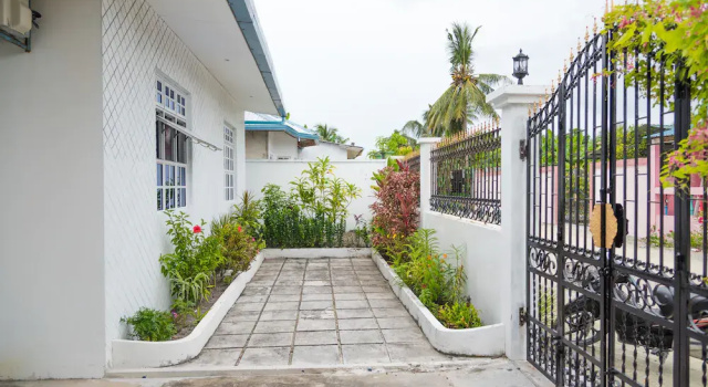 Dhirey Inn, Varaa Hotelli Addu Atoll hotellit, joissa on aamiainen, Aamiainen