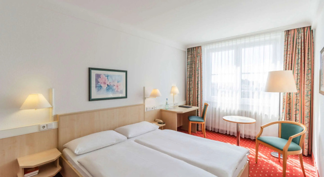 Двухместный номер Standard IntercityHotel Schwerin