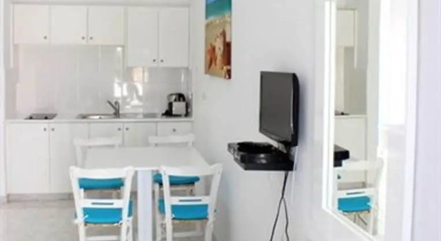 Studio i balkonem Flokkas Hotel Apartments