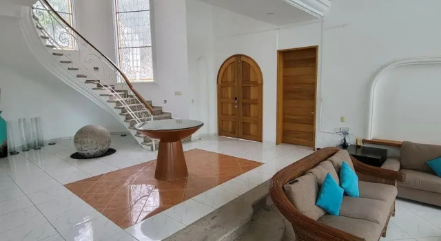 Heated Pool & Chef with Full Staff Included - 30 guest, Book Pension Marina Puerto Vallarta 