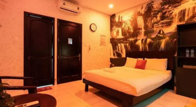 Люкс Deluxe Hoa Hong Hotel HCMC