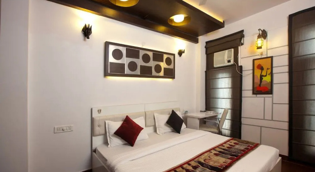 OYO 319 Rk Residency, Забронировать Отель Западный Дели 