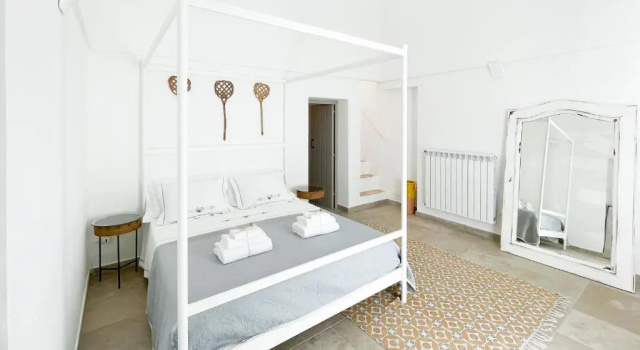 Trullo San Vincenzo con Piscina, Забронировать Хостел Хостелы Монополей, Хостел