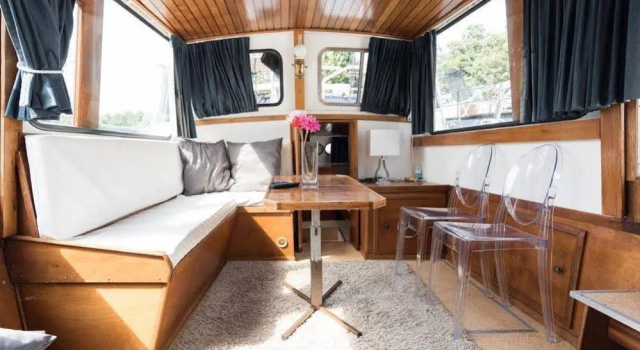 Authentic Houseboats Amsterdam, Забронировать Отель Амстердам Северная Голландия, рядом с Олимпийский стадион Амстердама