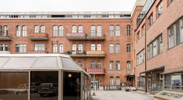 Stylish Historical Loft with Sauna & Free Parking, Забронировать Апартаменты/квартира Тампере Западная Финляндия