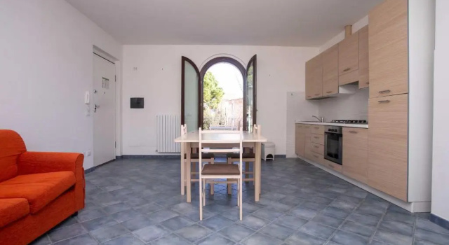 M290 - Marcelli, nuovo trilocale con terrazzo, Book Hotel Romagna hoteller med parkering, Parkering