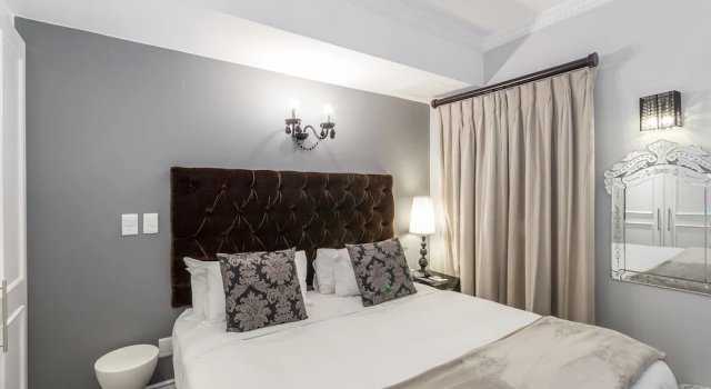 Апартаменты Luxury Romney Park Luxury Apartments by The Stay Collection