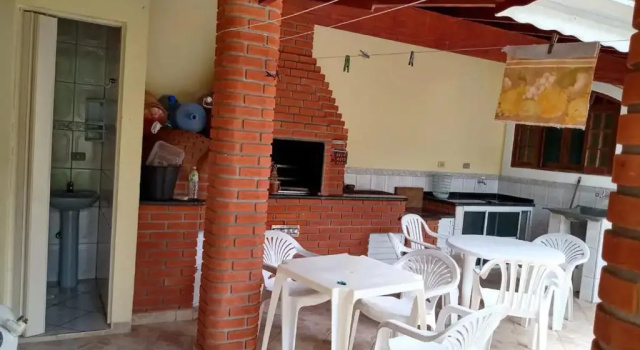 Sobrado 4 dorm Cond. Fechado Praia da Mococa Caraguatatuba, Забронировать Отель Карагуататуба 