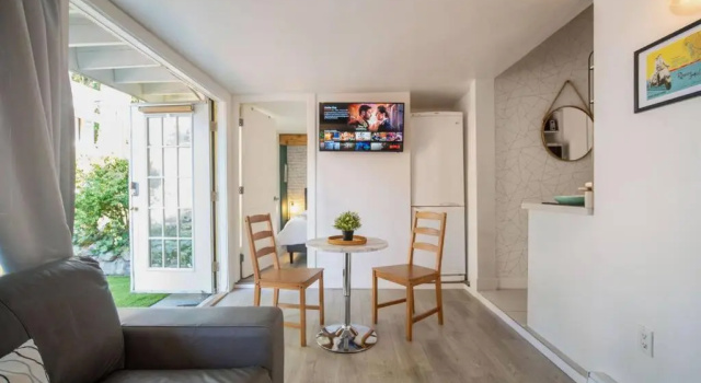 Коттедж King Garden Suite/20 mins to Dwntwn Vancouvr/PetOk