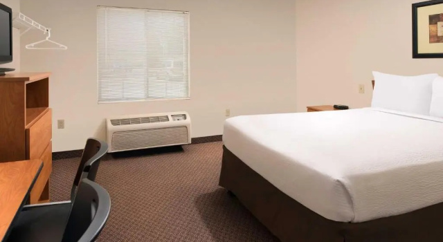 Люкс WoodSpring Suites Omaha Bellevue, an Extended Stay Hotel