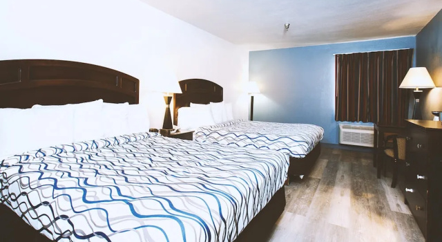 Четырёхместный номер Comfort Best Western Park City Wichita North
