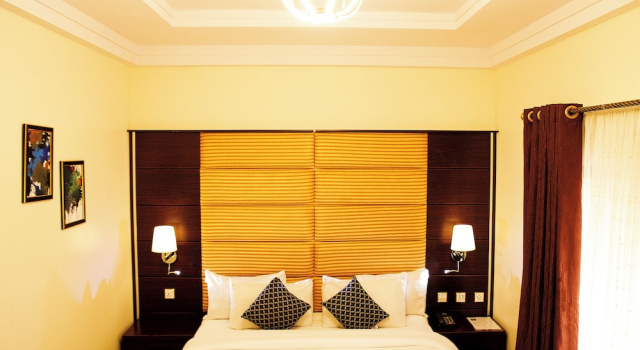 Camera Executive Pinnacle Castle Hotel Asaba