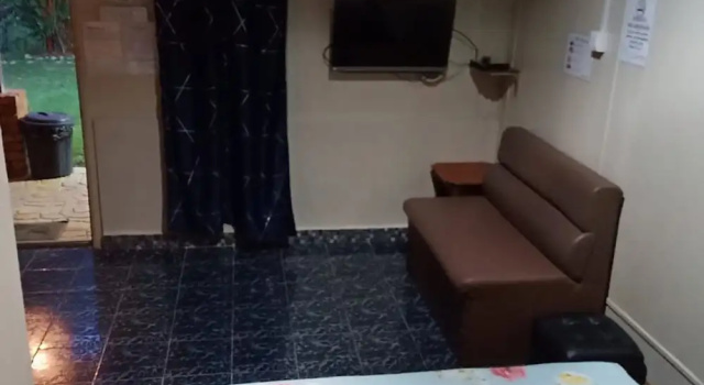 Номер Standard OYO Home 90426 Kepayan Dnd Stay