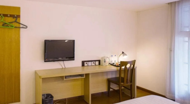 Dongwei Hotel