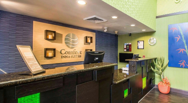 Comfort Inn & Suites Lantana - West Palm Beach South, Забронировать Отель Лантана Palm Beach County