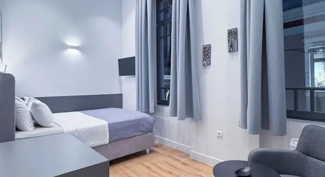 Lofus Art Suites