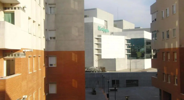 Apartamento Junto a El Corte Inglés Algeciras 3, Забронировать Апартаменты/квартира Альхесирас 