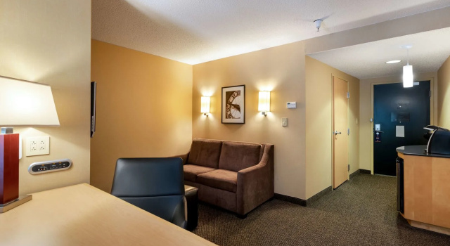 DoubleTree by Hilton Hotel Savannah Airport, 予約 ホテル Pooler サバンナ