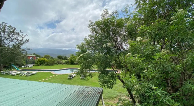 Outeniqua Moon Percheron Stud, Забронировать Отель Рёйтербос Klein Karoo